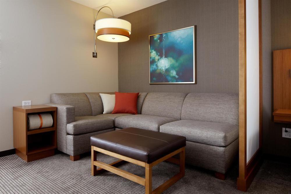 Hyatt Place Detroit/Livonia Eksteriør billede